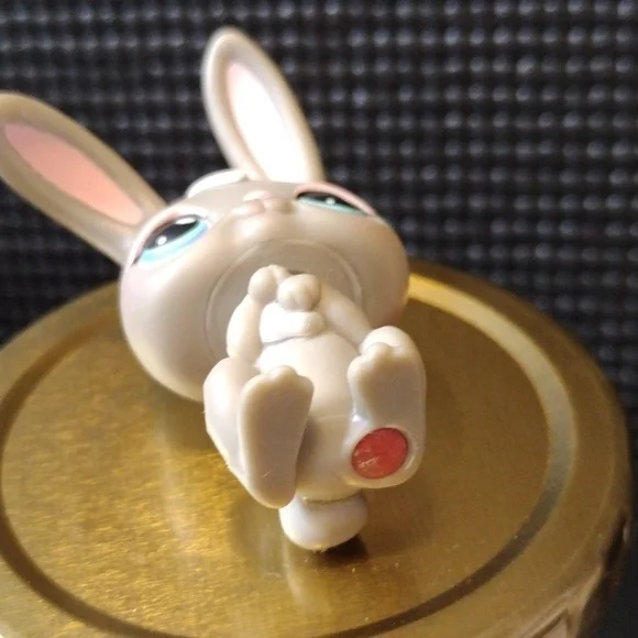 LPS - Authentic Rabbit - Picture 3 of 3